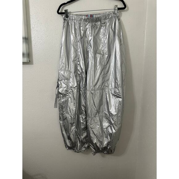 Urban outfitters cargo baggy foil pants M - Picture 1 of 8
